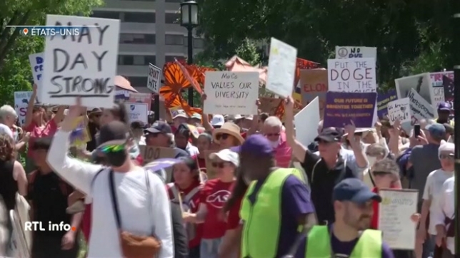 Des milliers d'Américains manifestent contre Donald Trump