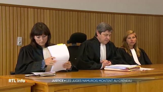 A partir de demain, les juges de paix et les juges de police de Namur mèneront des actions visant à reporter certaines procédures judiciaires. Des actions menées contre les modifications que le gouvernement De Wever envisage d'apporter au calcul des pensions des magistrats. Explications.