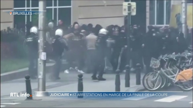 La finale de la Coupe de Belgique a été marquée par des violences à Molenbeek, où des affrontements et des agressions ont éclaté. Des commerces ont été saccagés et plusieurs personnes blessées. La police est intervenue en plusieurs points chauds. 80 victimes ont été prises en charge par les secours.