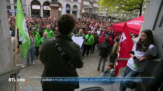 Les organisateurs dénoncent des réformes gouvernementales qui menacent l’avenir de nos institutions publiques, en s’attaquant directement à leurs fondements. Pour l'université de Liège, cela signifie des pertes de revenus majeures au niveau des pensions pour l’ensemble du personnel.