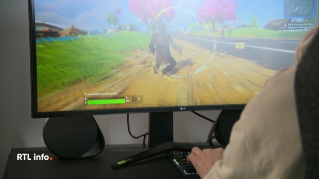 Certains jeunes y passent jusqu’à 20h par jour durant les week-ends. Plusieurs développent des angoisses, un comportement agressif, voire même des troubles autistiques. Quelles sont les pistes de solutions ? Visite dans un centre spécialisé qui tente de les “désintoxiquer” à Tubize.