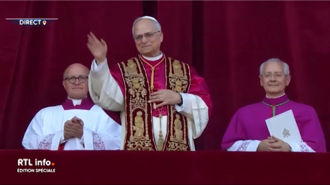 Habemus Papam: première apparition du pape