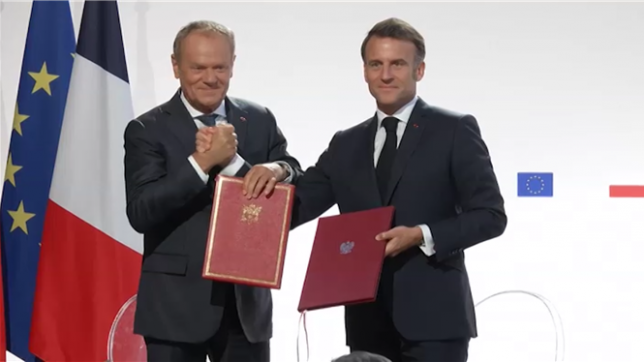 Le président français Emmanuel Macron et le Premier ministre polonais Donald Tusk signent à Nancy, dans l'est de la France, un traité d'amitié et de coopération renforcée, témoignant du poids croissant de la Pologne en Europe face à la Russie.