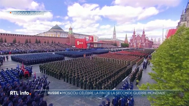 Défilé militaire grandiose à Moscou pour les 80 ans du V-Day