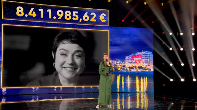 Un hommage a été rendu à l'actrice Emilie Dequenne durant la grande soirée du Télévie.