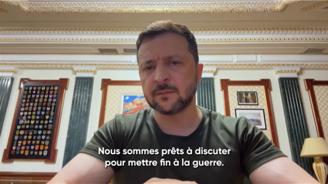 Le président ukrainien Volodymyr Zelensky exhorte la Russie à accepter une trêve de 30 jours proposée par les alliés de Kyiv, ajoutant qu'il s'attendait à ce que le président russe Vladimir Poutine participe aux pourparlers de paix en Turquie.