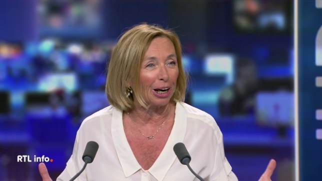 Gérard Depardieu devra verser 4.000 euros de dommages et intérêts à Amélie et 2.000 euros à Sarah. Il a été aussi condamné pour les propos agressifs de son avocat. Et il n'en a pas fini avec la justice. Il risque un procès à la suite d'une plainte de l'actrice Charlotte Arnould pour viol en 2018.