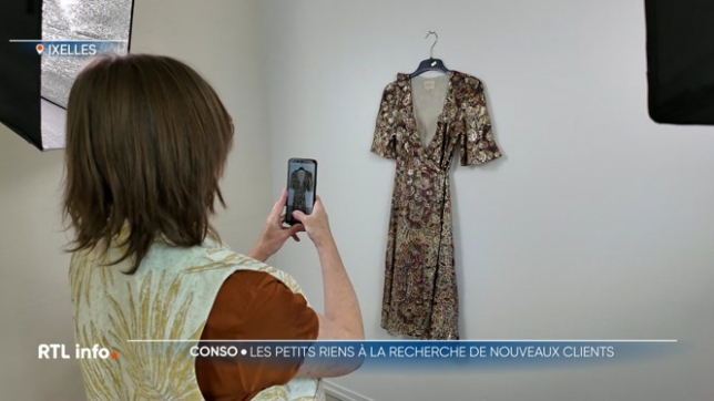 Les 27 magasins des Petits Riens continuent d'attirer, mais la présence numérique est devenue incontournable dans un marché très concurrentiel. Via l'application Vinted, l'entreprise d'économie sociale espère toucher un autre public.