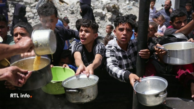 Une centaine de camions autorisés à entrer dans Gaza