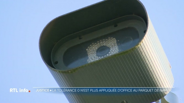 Les magistrats du parquet de Namur réclament un refinancement de la justice. Pour se faire entendre, ils ont décidé d'augmenter leur tolérance en matière d'infractions au code de la route, et ne poursuivront plus nécessairement tous les auteurs de petits excès de vitesse.