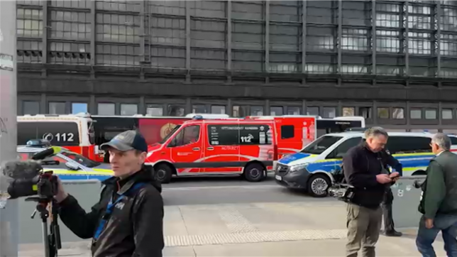 Drame à la gare de Hambourg en Allemagne: une femme poignarde 17 personnes