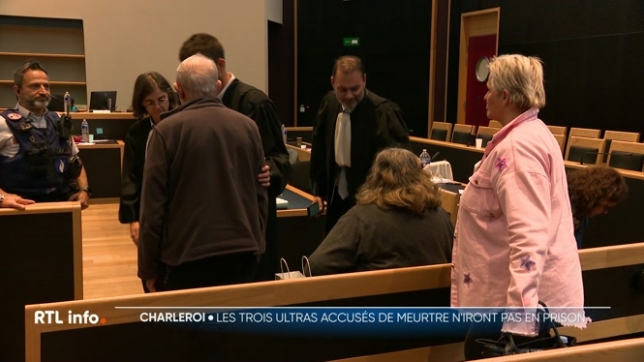 Trois anciens Storm Ultras de Charleroi étaient jugés devant la cour d'assises du Hainaut pour avoir tabassé à mort Pierre Clynhens à Jamioulx, en 2018. Ils ont écopé de peine de prisons avec sursis. Le papa de la victime a demandé qu'ils ne soient pas renvoyés en prison.