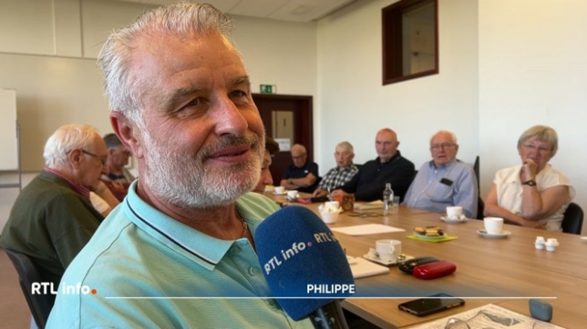 Deux fois par mois, la Caserne de Saive organise une table de conversation en wallon. Une vingtaine de seniors s'y retrouvent pour pratiquer et faire revivre cette langue régionale, dans une ambiance conviviale et intergénérationnelle.