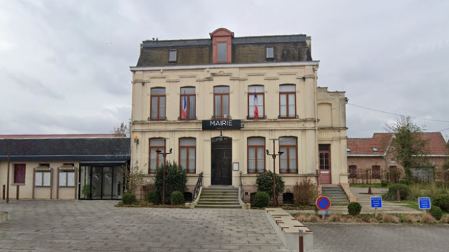 La mairie d’Attiche.