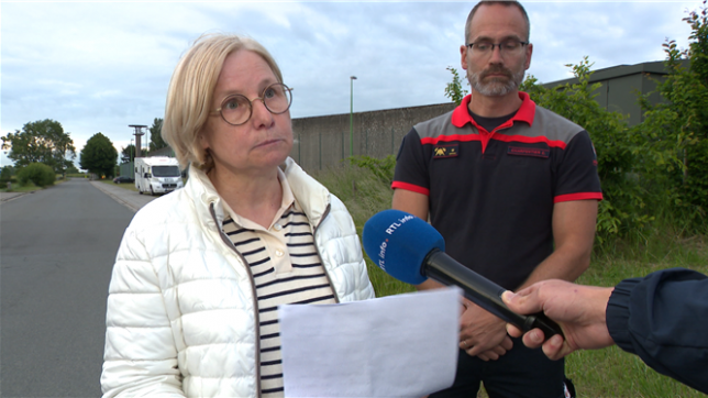 Un incendie s'est déclaré ce jeudi à la prison de Lantin. Un pompier est décédé dans l'intervention et trois autres ont été blessés. Christine Servaes s'exprime à notre micro.