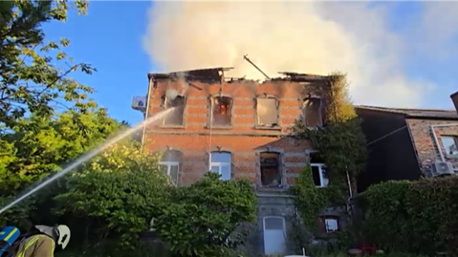 Un incendie s’est déclaré tôt ce vendredi matin dans une maison à Gougnies. Les causes du feu doivent encore être déterminées.