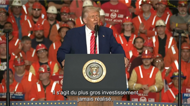 Trump annonce des droits de douane de 50% sur l'acier étranger.