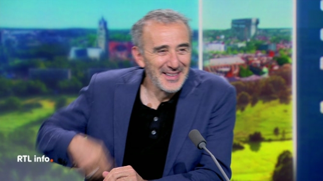 L'humoriste Elie Semoun est l'invité du jour dans le RTL info 13H d'Olivier Schoonejans. Il vient présenter son nouveau spectacle intitulé Cactus. Elie Semoun sera en novembre prochain en représentation au centre culturel W:Halll de Woluwe-Saint-Pierre et au Théâtre Royal de Mons.