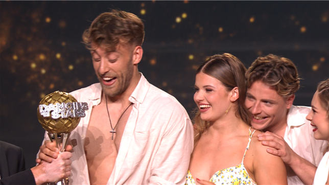 Ward Lemmelijn, 28 ans, a remporté Dancing with the Stars sur VTM avec Yulia Dursin, 20 ans.