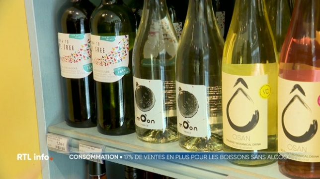 Sur les 12 derniers mois, les ventes ont bondi de 17 %. Les bières, vins et autres spiritueux sans alcool représentent aujourd’hui près de 7 % des parts de marché. Une tendance qui se vérifie aussi dans les commerces et dans l’Horeca.