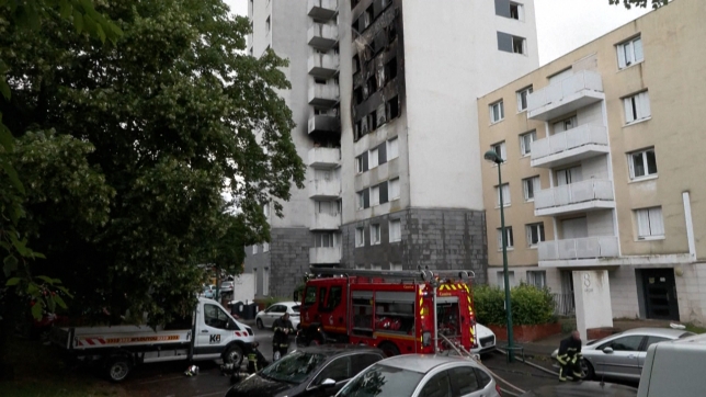 Immeuble après l’intervention des pompiers à Reims