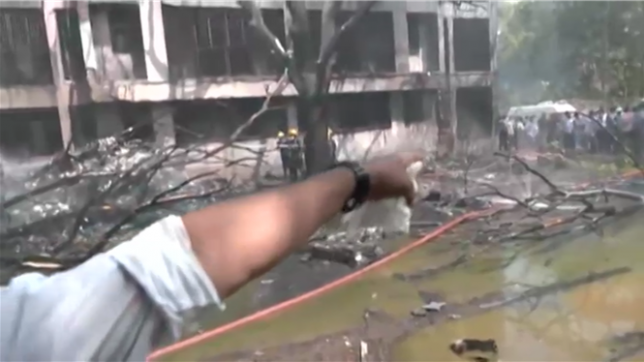 Un avion transportant au moins 200 passagers s'est écrasé en Inde peu après son décollage