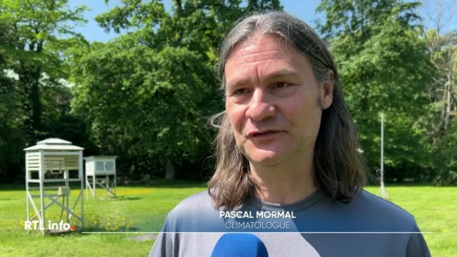 Il a fait chaud ce jeudi et il va faire très chaud encore demain et samedi sur l'ensemble du pays, avec un thermomètre qui va flirter avec les 30 degrés. Nous avons pris près de 10 degrés en deux jours. Un phénomène qui se répète au fil des années mais comment l'expliquer ?