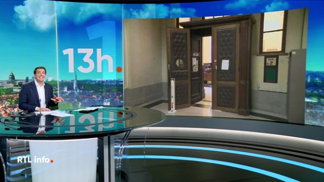 Le policier inculpé pour la mort du jeune Fabian à Ganshoren a comparu ce matin devant la chambre du conseil de Bruxelles. Il est formellement en détention provisoire, mais sous bracelet électronique, pour entrave méchante à la circulation. La comparution a eu lieu à huis-clos...