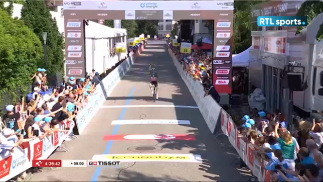 Quinn Simmons a été récompensé de son effort, fourni en début de journée. Il s’est imposé à Heiden, en solitaire, pour s’offrir une belle victoire. Suivez le cyclisme sur RTL sports !