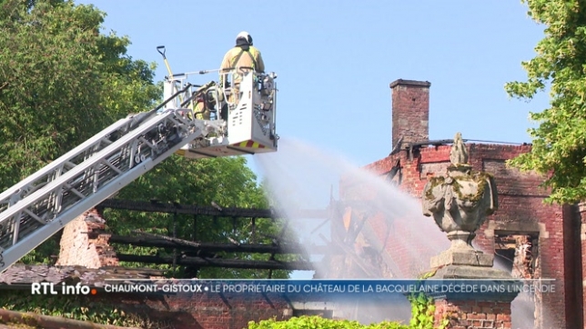 Le château de la Bacquelaine à Chaumont-Gistoux a été ravagé par un violent incendie, la nuit dernière. Un corps a été retrouvé dans les décombres, il pourrait s'agir de l'occupant des lieux. La piste criminelle est envisagée.