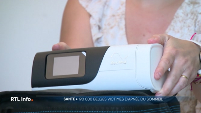 L'apnée du sommeil semble toucher de plus en plus de Belges. Les diagnostics sont en hausse très nette ces dernières années (+ 77 %), et 190.000 d'entre eux ont été traités pour cette pathologie en 2024. On estime que l'apnée du sommeil touche entre 10 et 15 % de la population.