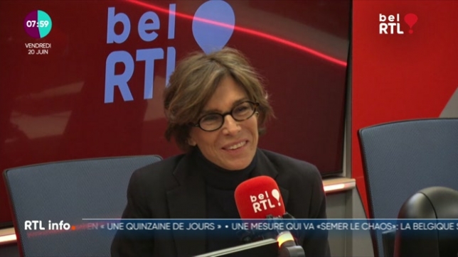 L’invité de 7h50.  Ce vendredi, Thomas de Bergeyck reçoit la romancière française Christine Orban.   
Elle vient nous parler de son dernier ouvrage, « Mademoiselle Spencer » sorti chez Albin Michel. La vie de Diana racontée par Diana elle-même. Ou presque. Christine Orban s’est glissée dans sa peau pour relater, de la façon la plus réaliste possible, la vie trop courte qu’elle a vécu jusqu’au drame de l’Alma. Elle voulait enfin faire parler celle qui n’a jamais pu le faire de son vivant, pour raconter ce qu’était vraiment sa vie de princesse choisie, de faiseuse de rois et de grande boulimique. Un roman déroutant de vérité, mais forcément empreint d’accents fictionnels.