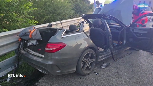 Jeudi soir vers 21 heures, un grave accident s'est produit sur la chaussée Fernand Deliège à Beaumont, dans le Hainaut. Trois véhicules sont impliqués. Le bilan est lourd : quatre blessés, dont deux grièvement.