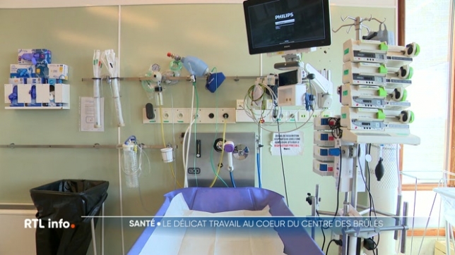 L'unité des grands brûlés du CHU de Liège est un service très spécialisé, où médecins et infirmiers réalisent un travail souvent délicat. Découvrez ce soir cette unité pas comme les autres.