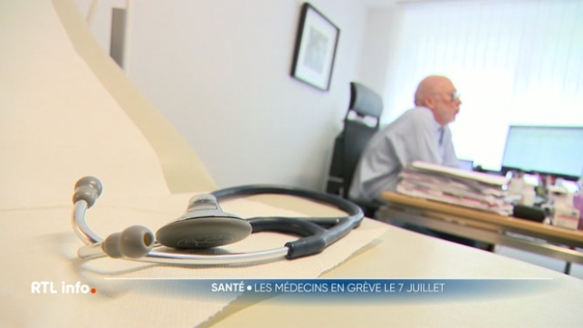 C'est une première depuis 20 ans: les médecins déposent un préavis de grève pour le 7 juillet. Consultations et rendez-vous chez les spécialistes pourraient être annulés. Que revendiquent les médecins ? Explications.