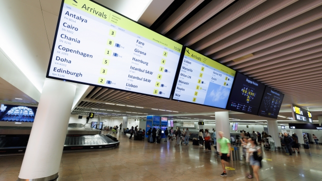 Panneaux annonçant les arrivées à Brussels Airport.
