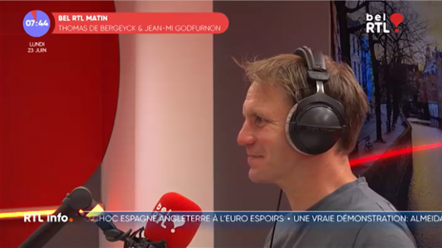 Sébastien De Bock a ét étendre son micro à Uccle pour sonder les parents avant que leurs enfants ne passent le CEB. La tension est palpable.