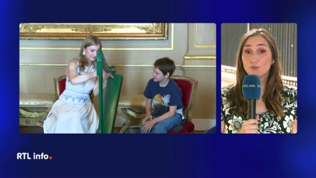 En direct du palais royal de Bruxelles, Amélie Schildt commente la rencontre entre la princesse Elisabeth et de jeunes patients de l'Hôpital pour enfants Princesse Elisabeth.