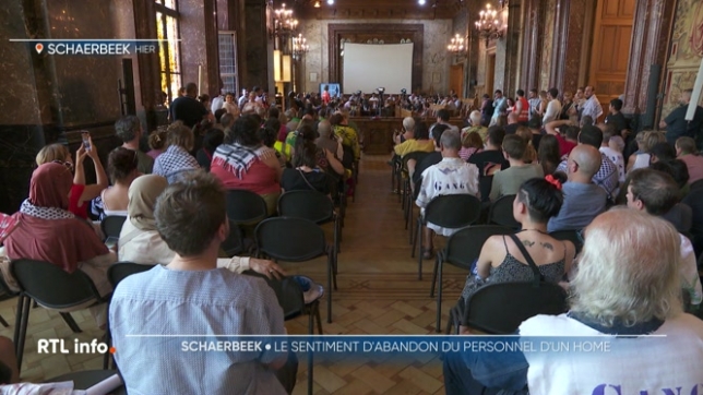 C’est une maison de repos que le CPAS de Schaerbeek a décidé de fermer. Il reste plus de la moitié des 90 résidents. Certains ne reçoivent aucune aide du CPAS pour faire leurs cartons. Ils se sentent abandonnés une fois de plus.