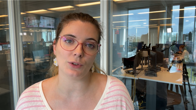 En cette dernière semaine avant les congés d’été, on s’intéresse à la question de Jean-Pierre. Il se demande quelles seront les conséquences sur sa facture s’il oublie de mettre son téléphone en mode avion pendant un vol.