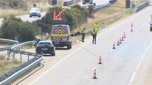 Les lieux de l'accident de voiture qui a tué le footballeur portugais Diogo Jota et son frère Andre Silva.