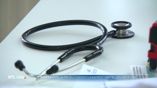 Une grève inédite aura lieu dans le milieu médical le 7 juillet prochain. En cause: le projet de réforme du ministre de la santé et notamment la fin du conventionnement partiel. Explications.