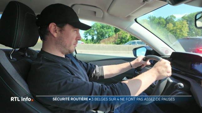 Selon un sondage de l'AWSR, 75% des automobilistes admettent avoir déjà roulé deux heures sans faire de pause. Ce comportement peut pourtant s'avérer dangereux. Explications.