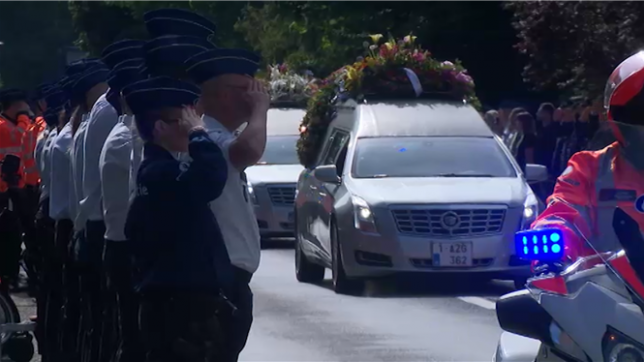 Une imposante haie d'honneur: un dernier hommage au policier Guillaume Kip a eu lieu à Marche-en-Famenne