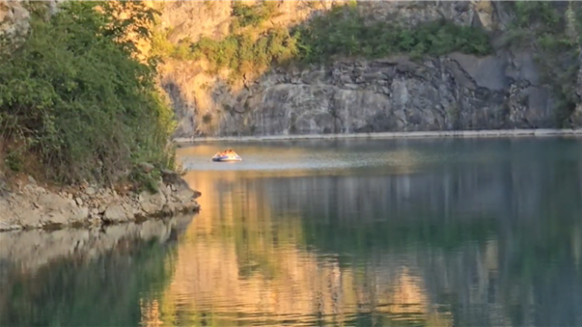 2 personnes en Canoë ont été secourues sur le site de l’ancienne carrière Gralex à Mont-sur-Marchienne