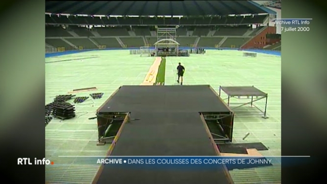 C'était l'effervescence au stade roi Baudouin où de nombreuses personnes s'affairaient à préparer les infrastructures nécessaires pour accueillir le concert de Johnny Hallyday. Ambiance dans les coulisses avec Emmanuel Dupond et Alain Znidarsic.