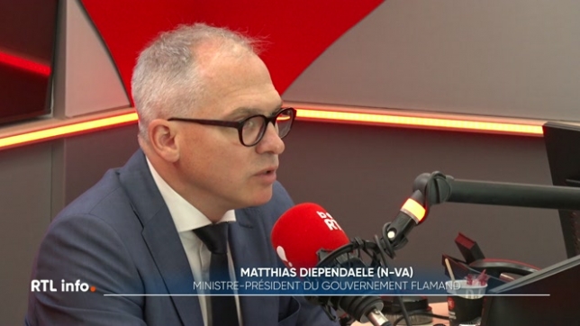 Invité de 7h50 sur bel RTL, le ministre-président flamand Matthias Diependaele a déclaré souhaiter la suppression du principe des communes à facilités, créé il y a plus de 60 ans.