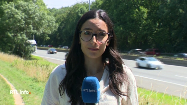Quelques embarras de circulation, notamment sur le ring de Bruxelles, ralentissent les vacanciers qui ont opté pour la côte belge. Le point en direct avec Marwa Sebbahi.