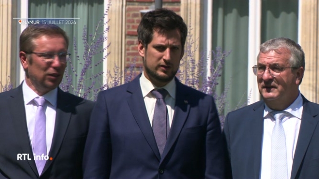 Cela fait déjà un an, jour pour jour, que le gouvernement de la Région wallonne est en place avec le MR et les Engagés. Son premier bilan est mitigé, d'après notre grand baromètre RTL info-Ipsos-Le soir. Seul 1 Wallon sur 4 déclare avoir confiance en Adrien Dolimont en tant que Ministre-Président.