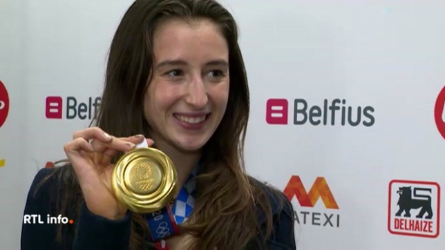 La gymnaste met un terme à sa carrière, à 25 ans. Une carrière, marquée par un titre olympique aux barres asymétriques en 2021, deux médailles d'or aux derniers Championnats d'Europe, deux titres mondiaux et deux titres européens.